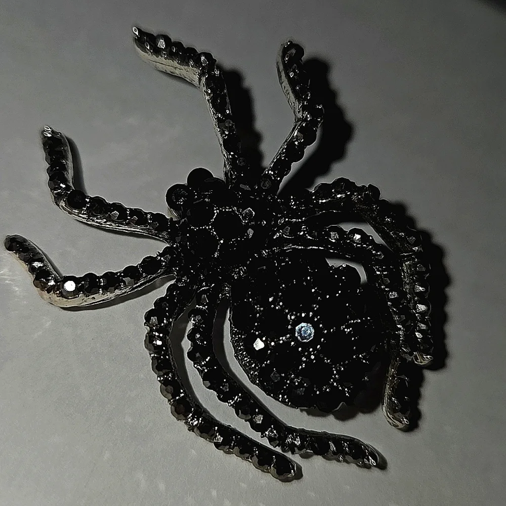 N/A bejeweled spider